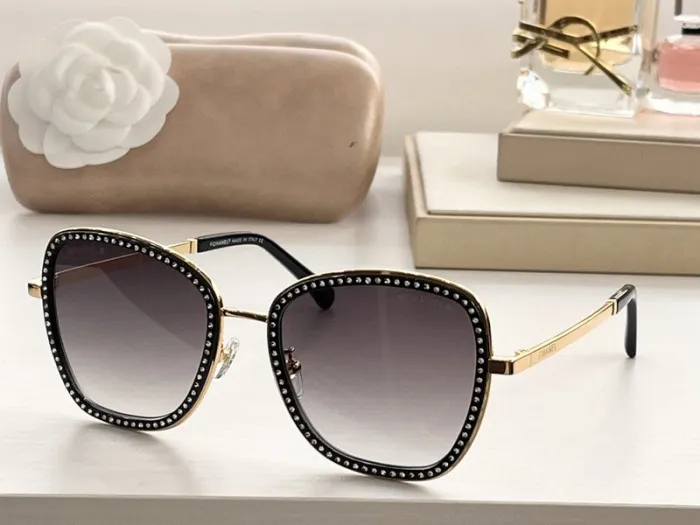 CHNL Sunglasses AAAA-177