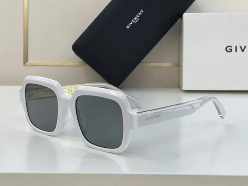GIVENCHY Sunglasses AAAA-190