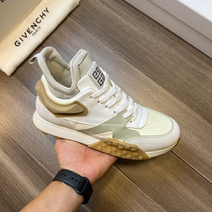 Super Max Givenchy Shoes-211