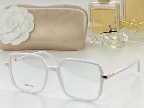 CHNL Sunglasses AAAA-1242