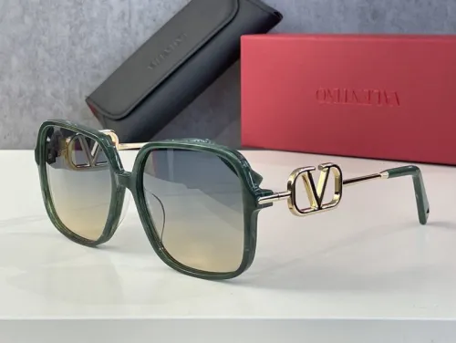 V Sunglasses AAAA-224