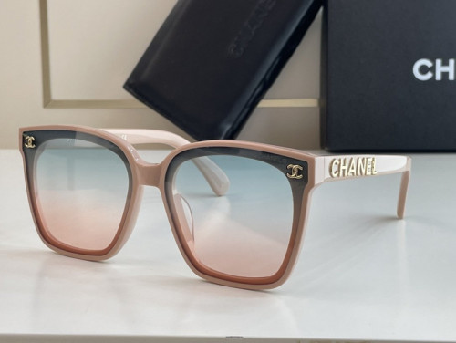 CHNL Sunglasses AAAA-394