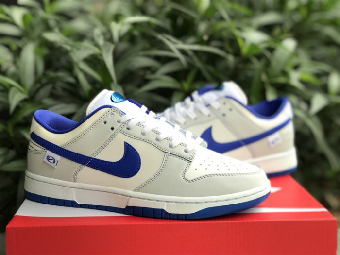 Authentic Nike SB Dunk Low White Blue