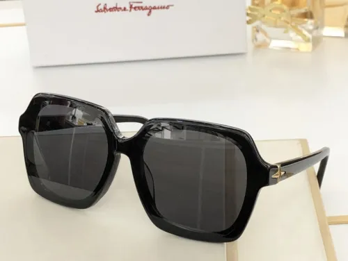Ferragamo Sunglasses AAAA-541