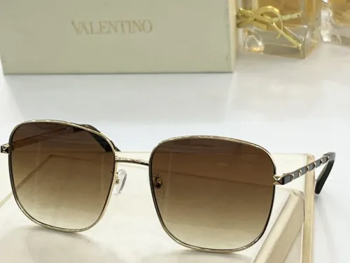 V Sunglasses AAAA-059