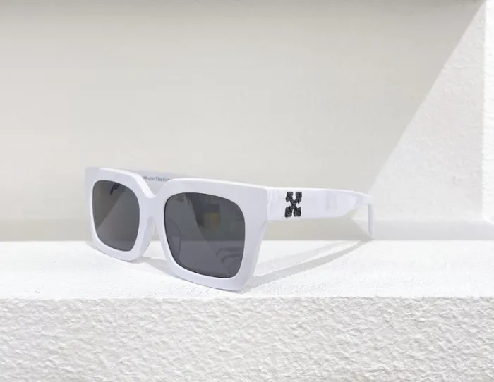 Off white Sunglasses AAAA-157