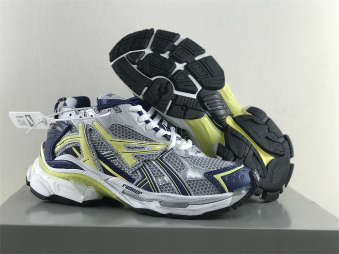 B 17FW Tripe-S High End Sneaker-334