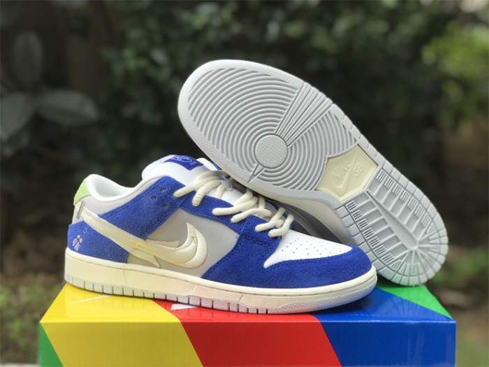 Authentic Fly Streetwear x Nike SB Dunk Low