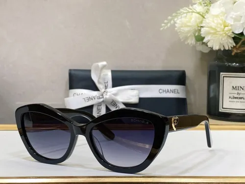 CHNL Sunglasses AAAA-097