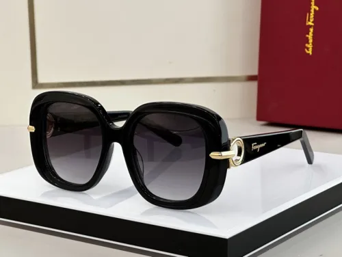 Ferragamo Sunglasses AAAA-645