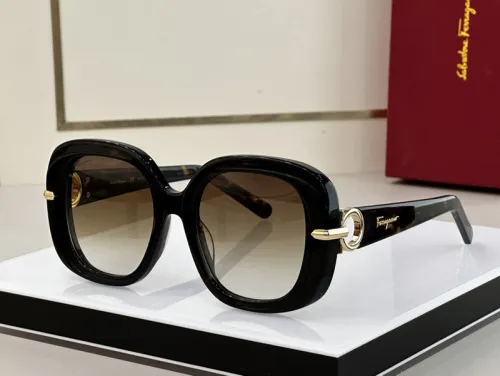 Ferragamo Sunglasses AAAA-647