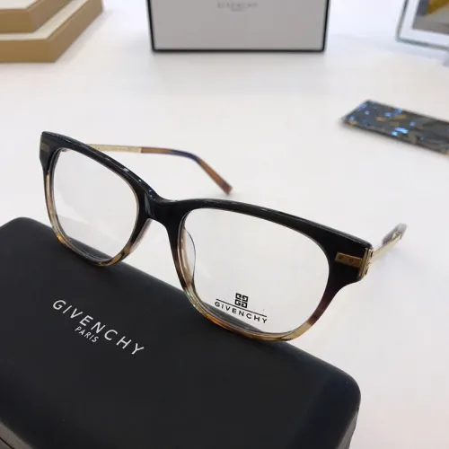 GIVENCHY Sunglasses AAAA-088