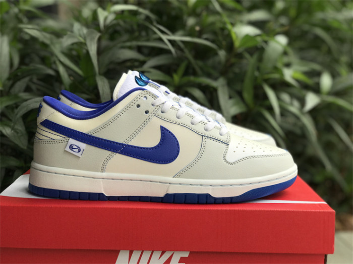 Authentic Nike SB Dunk Low White Blue