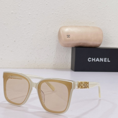 CHNL Sunglasses AAAA-475