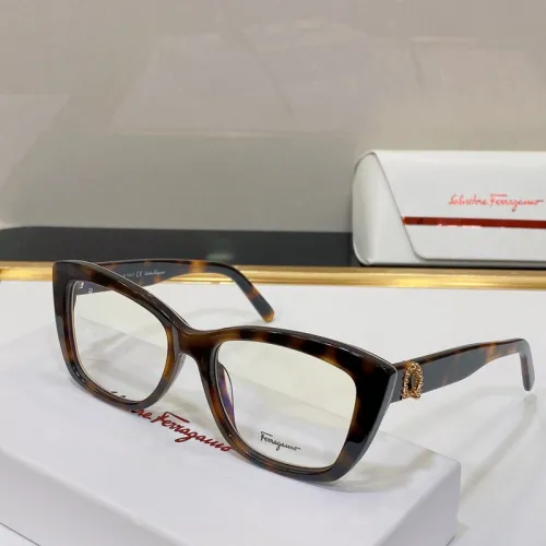 Ferragamo Sunglasses AAAA-350