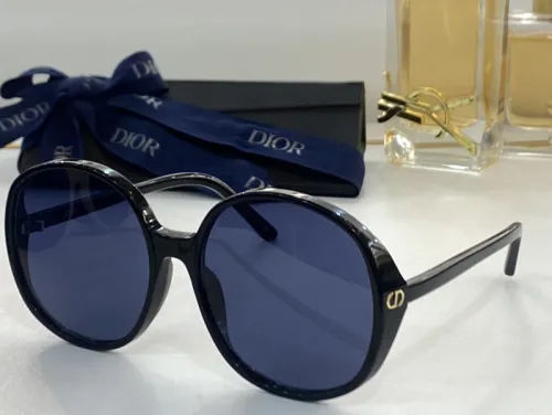 Dior Sunglasses AAAA-755