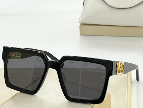 V Sunglasses AAAA-069