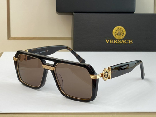 Versace Sunglasses AAAA-739