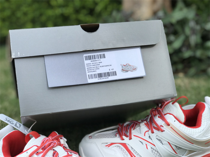 B 17FW Tripe-S High End Sneaker-331