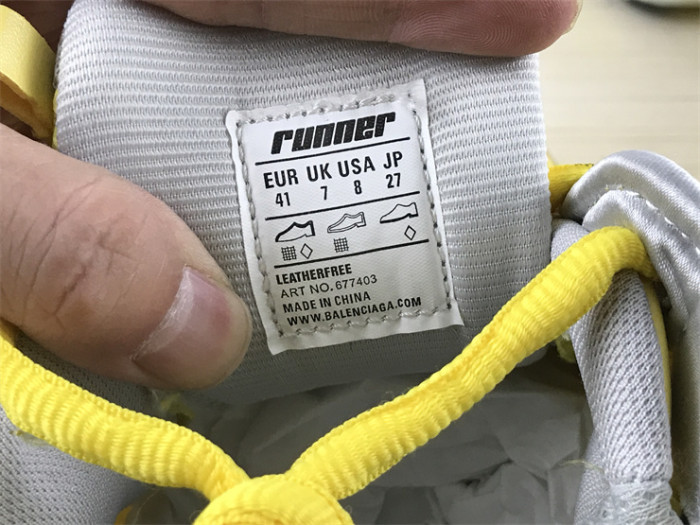 B 17FW Tripe-S High End Sneaker-351