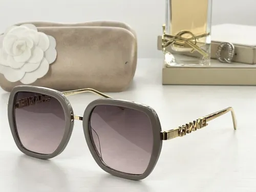 CHNL Sunglasses AAAA-309
