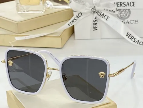Versace Sunglasses AAAA-284