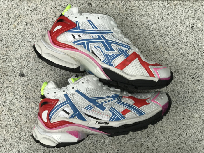 B 17FW Tripe-S High End Sneaker-382