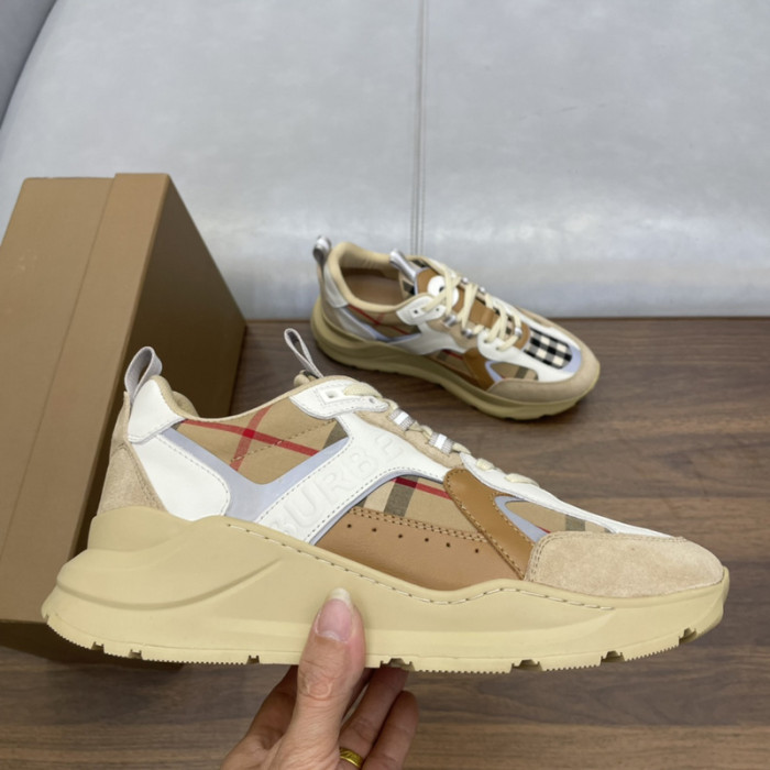 Super Max Burberry Shoes-009