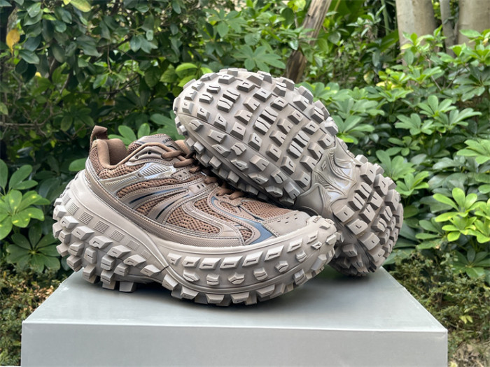 B 17FW Tripe-S High End Sneaker-433