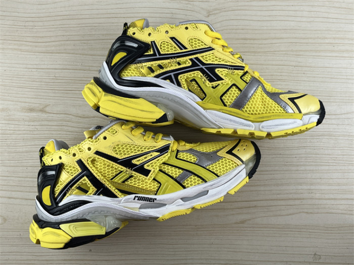 B 17FW Tripe-S High End Sneaker-439