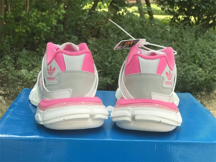 B 17FW Tripe-S High End Sneaker-408