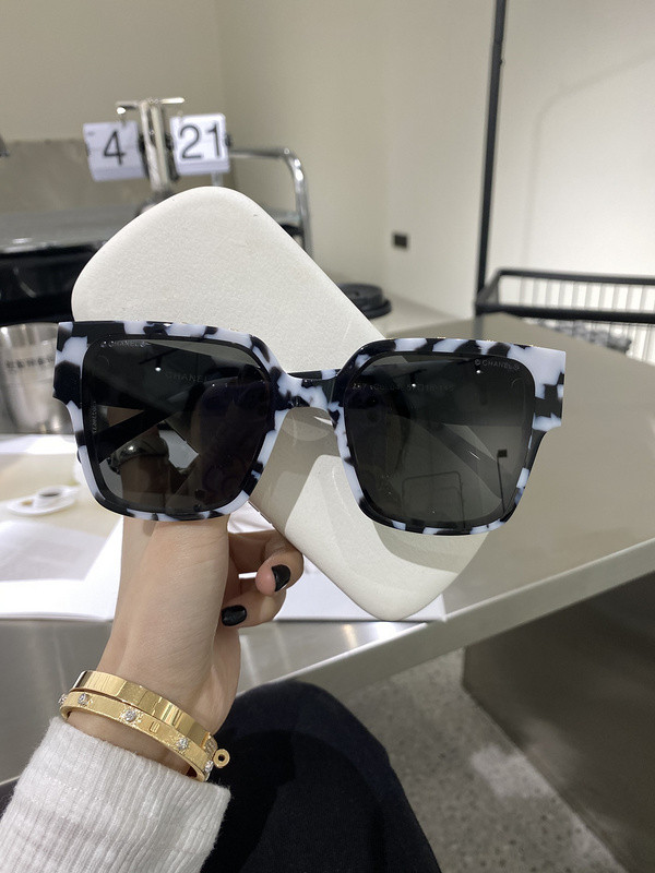 CHNL Sunglasses AAAA-2355