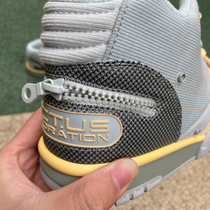 Authentic Travis Scott x Nike Air Trainer 1 Grey