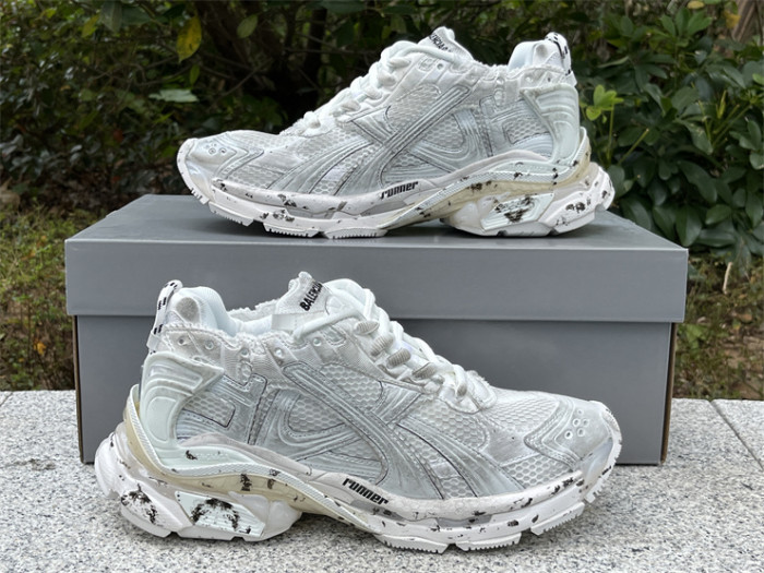 B 17FW Tripe-S High End Sneaker-445