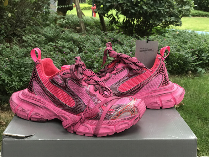 B 17FW Tripe-S High End Sneaker-390