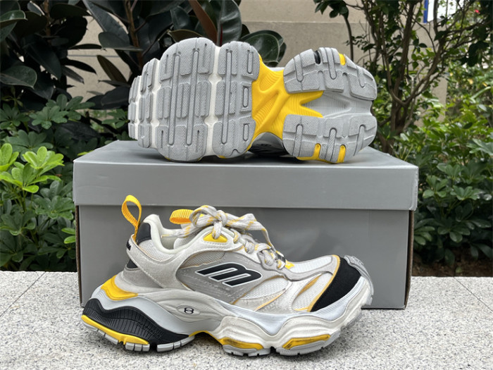 B 17FW Tripe-S High End Sneaker-444