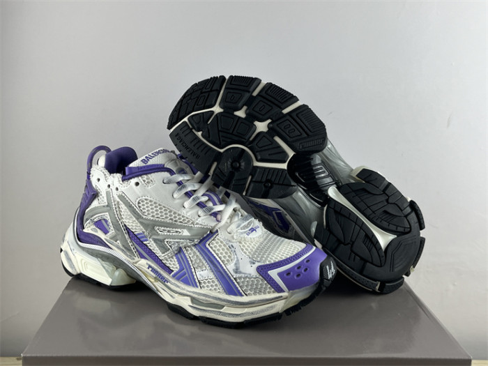 B 17FW Tripe-S High End Sneaker-438