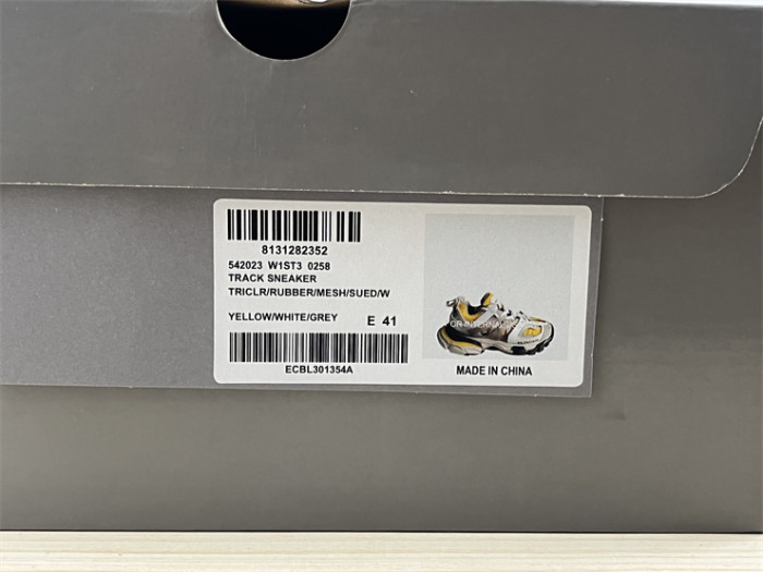 B 17FW Tripe-S High End Sneaker-416