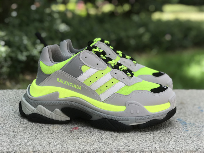 B 17FW Tripe-S High End Sneaker-402