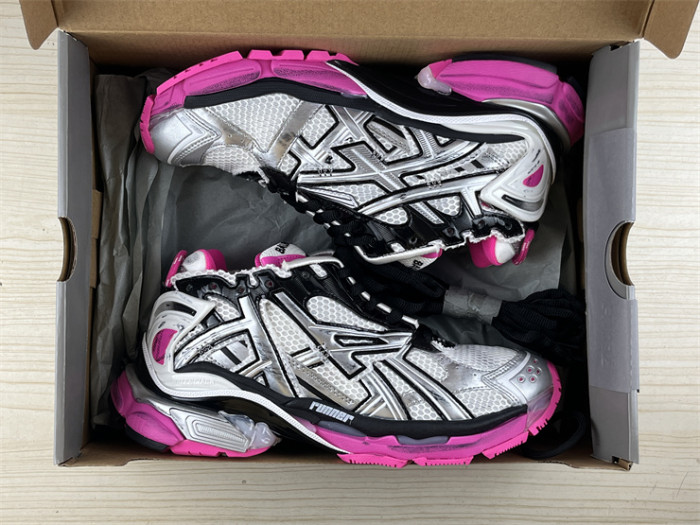 B 17FW Tripe-S High End Sneaker-417