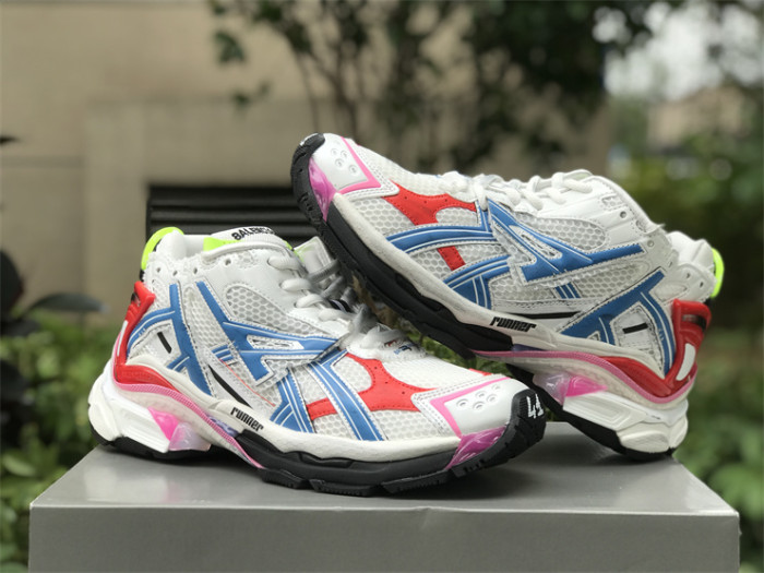 B 17FW Tripe-S High End Sneaker-382