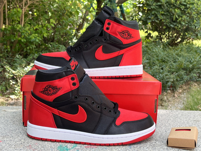 Authentic Air Jordan 1 High OG WMNS “Satin Bred”2023