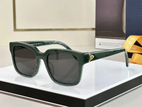 LV Sunglasses AAAA-2719