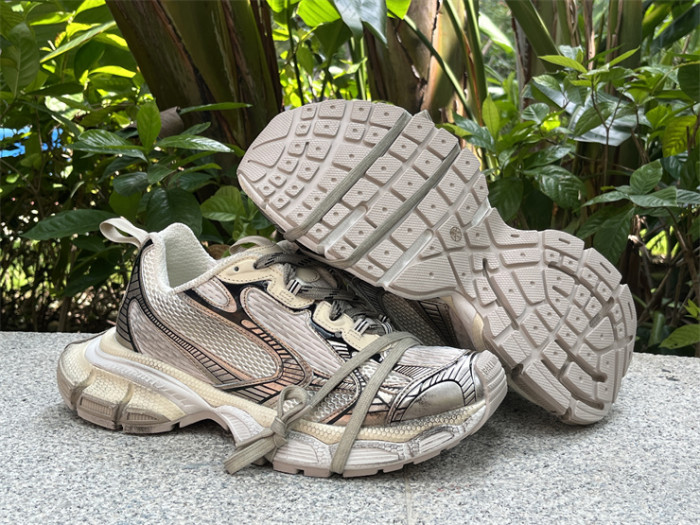 B 17FW Tripe-S High End Sneaker-419