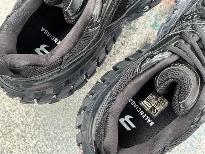 B 17FW Tripe-S High End Sneaker-415