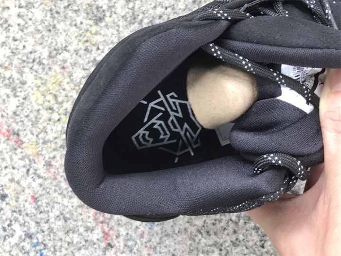 Authentic Air Jordan 13 “Black Cat”(restock)