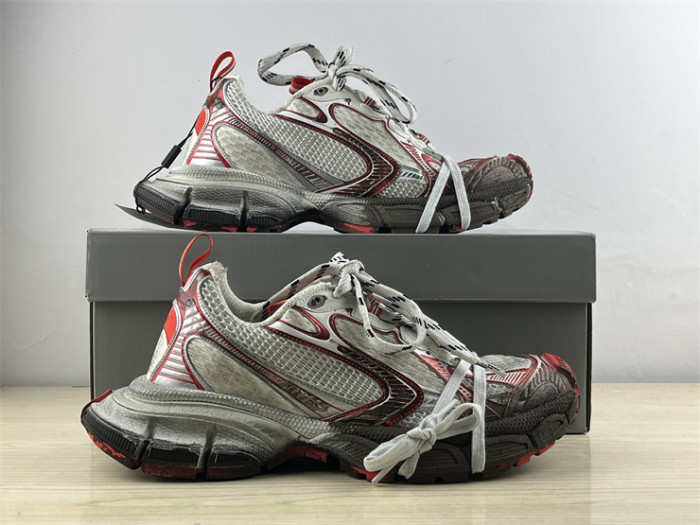 B 17FW Tripe-S High End Sneaker-412