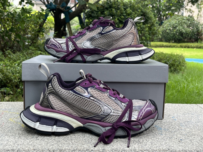 B 17FW Tripe-S High End Sneaker-422