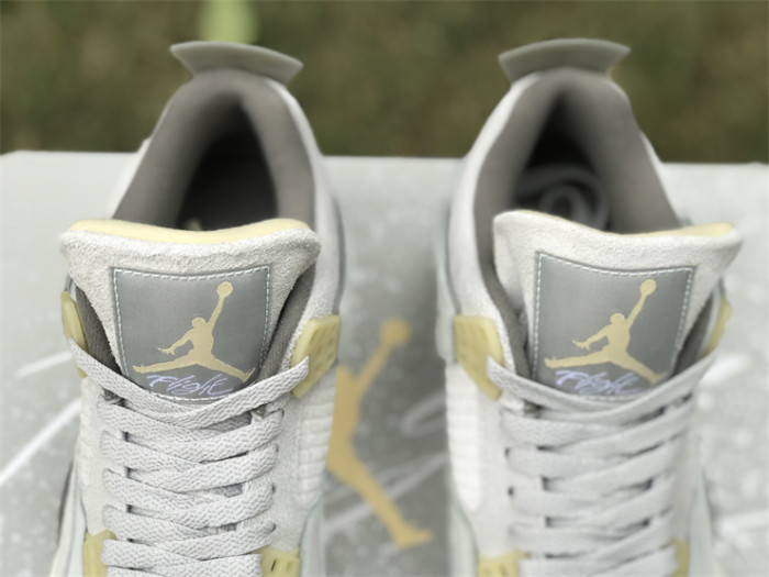 Authentic Air Jordan 4 SE Craft Photon Dust