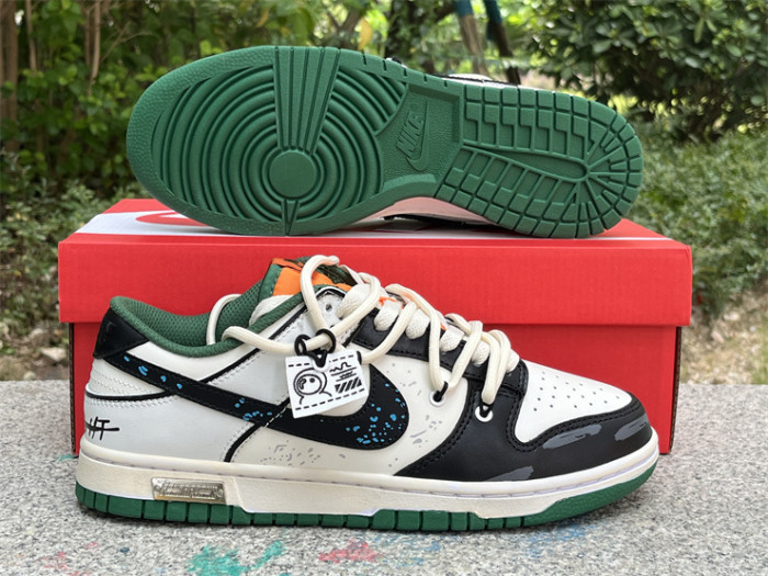 Authentic Nike Dunk Low White Black Green